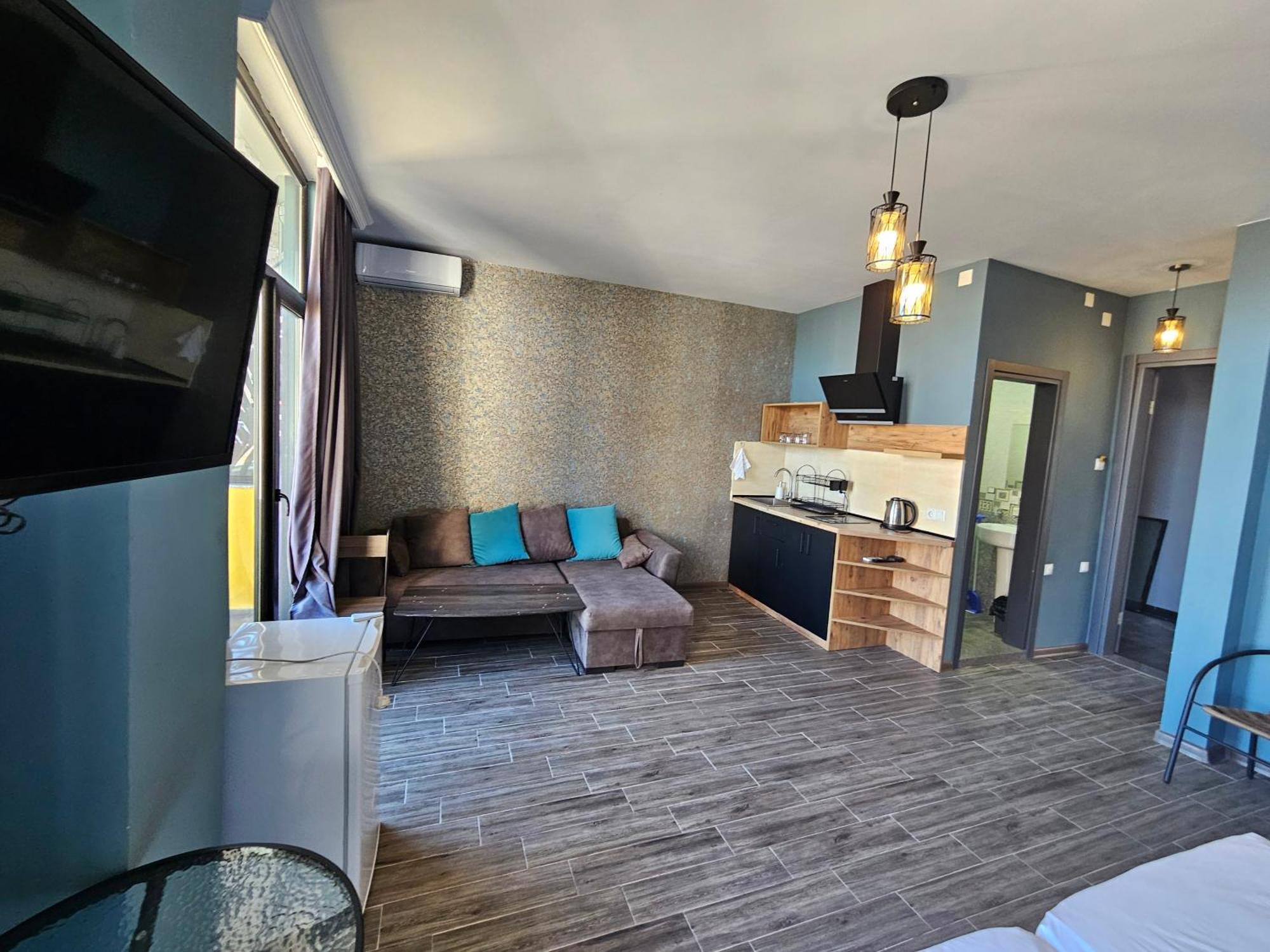 Casa Del Mar Hotell Kvariati Eksteriør bilde