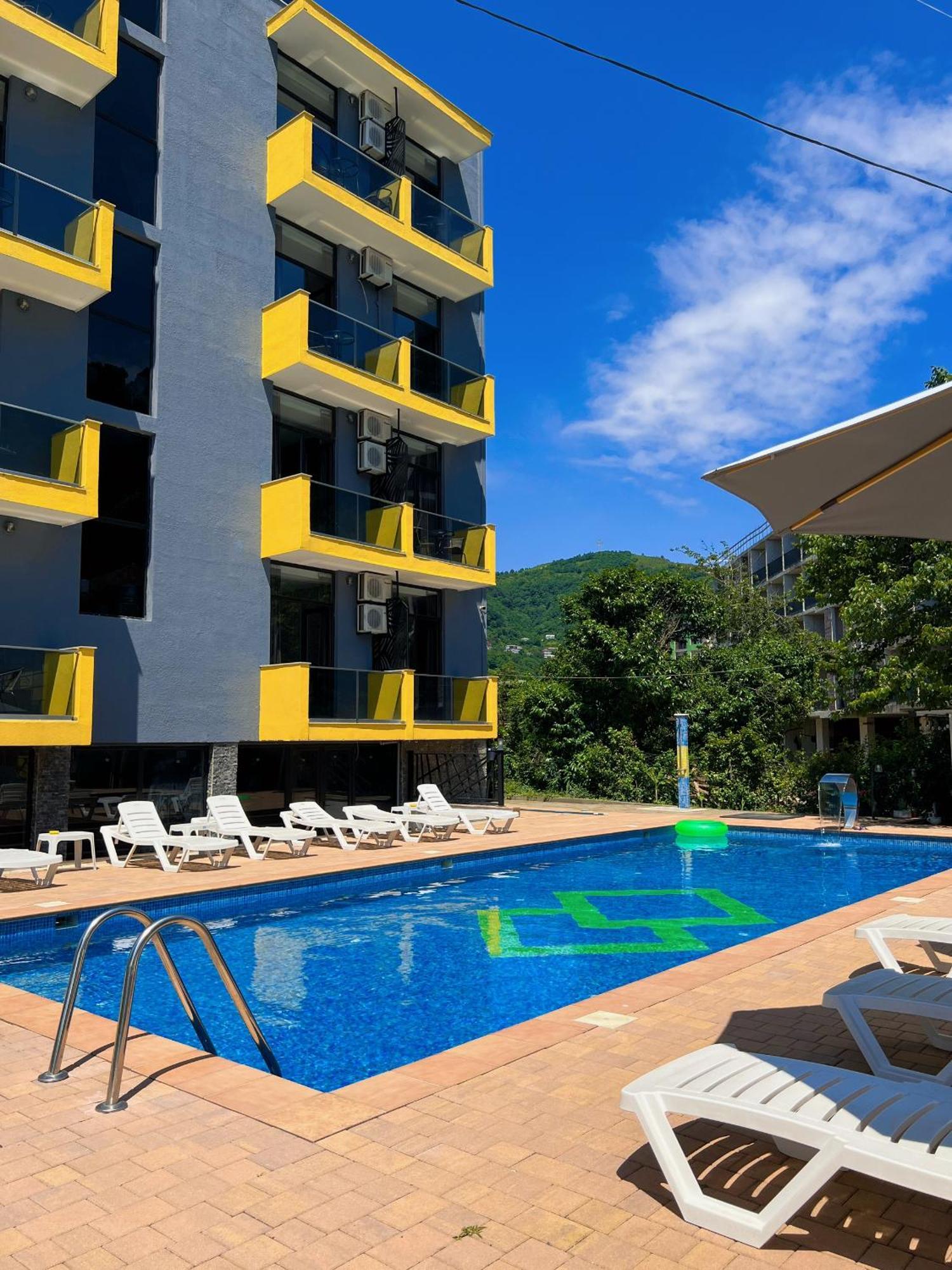 Casa Del Mar Hotell Kvariati Eksteriør bilde