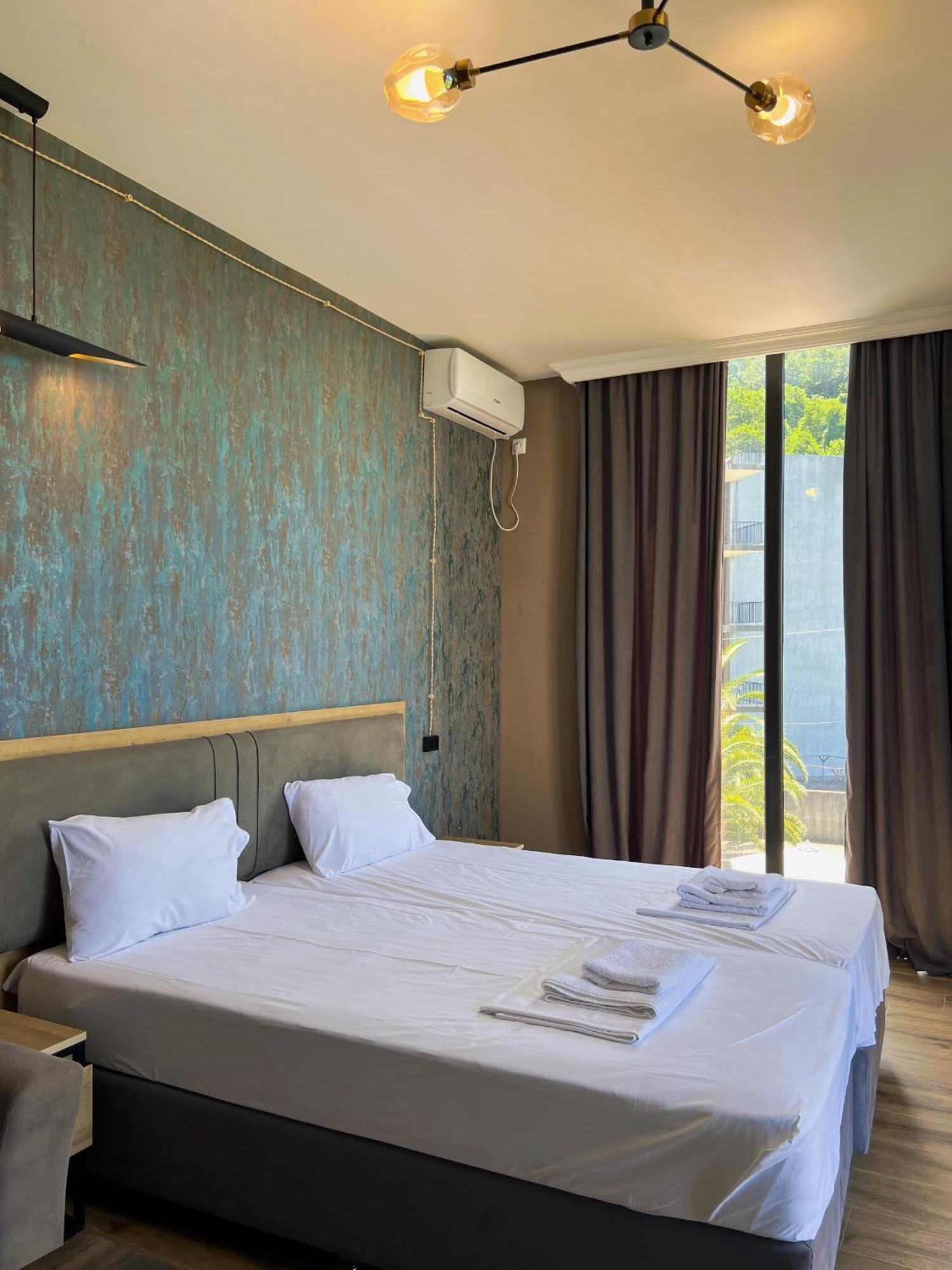 Casa Del Mar Hotell Kvariati Eksteriør bilde
