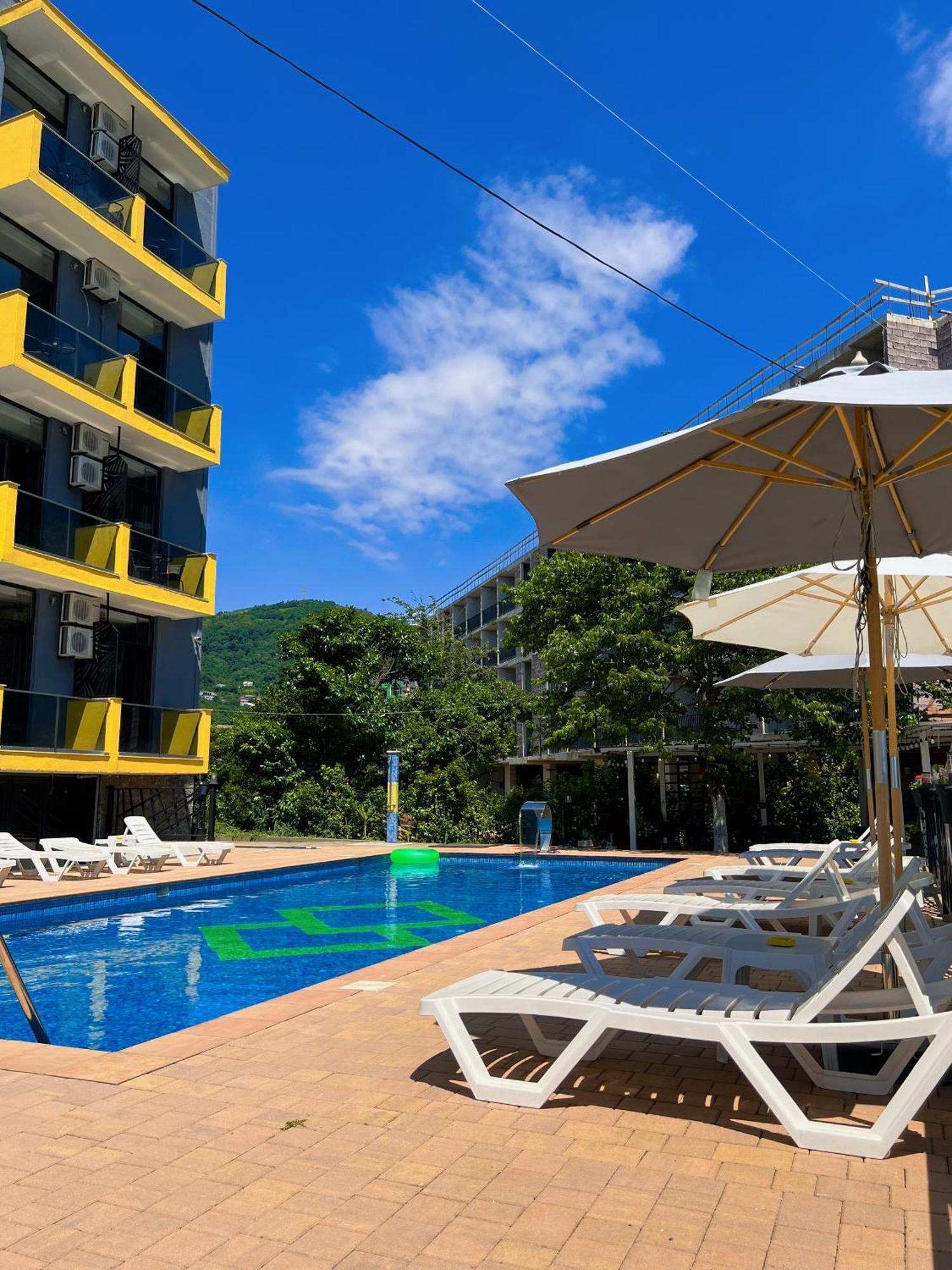 Casa Del Mar Hotell Kvariati Eksteriør bilde