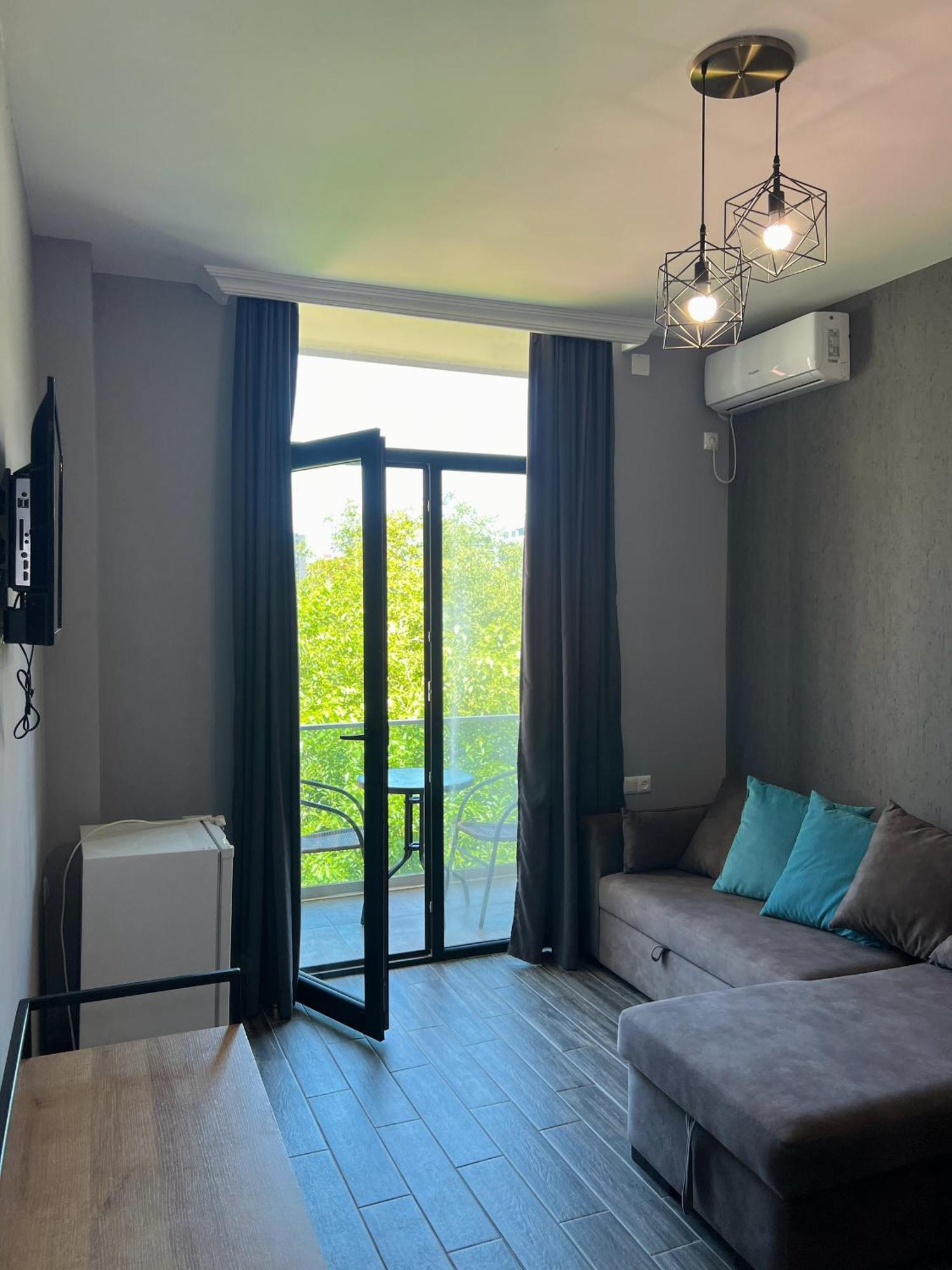 Casa Del Mar Hotell Kvariati Eksteriør bilde