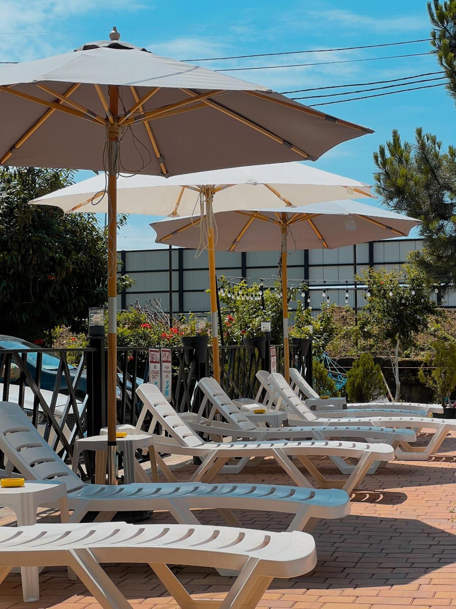 Casa Del Mar Hotell Kvariati Eksteriør bilde