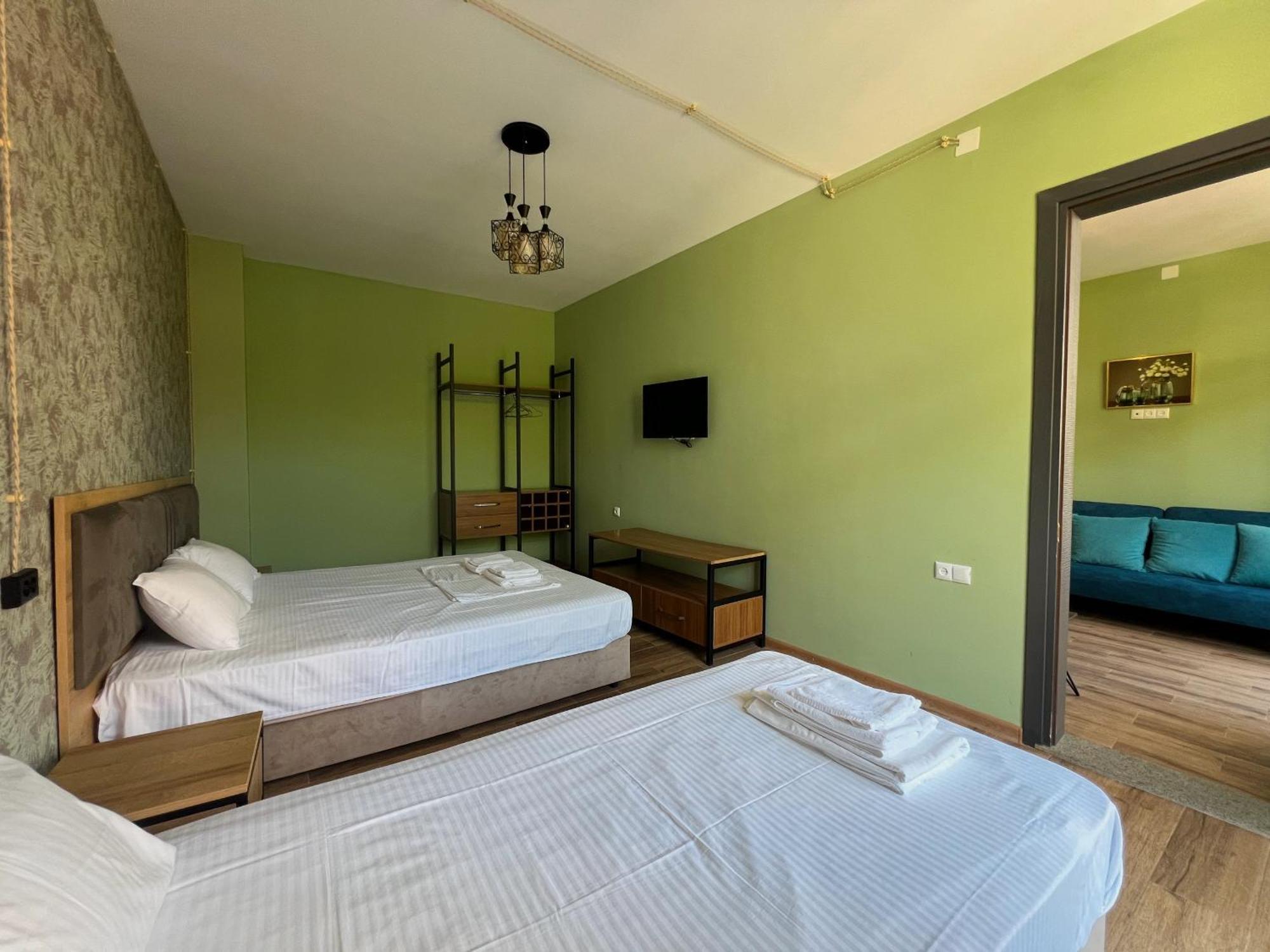 Casa Del Mar Hotell Kvariati Eksteriør bilde