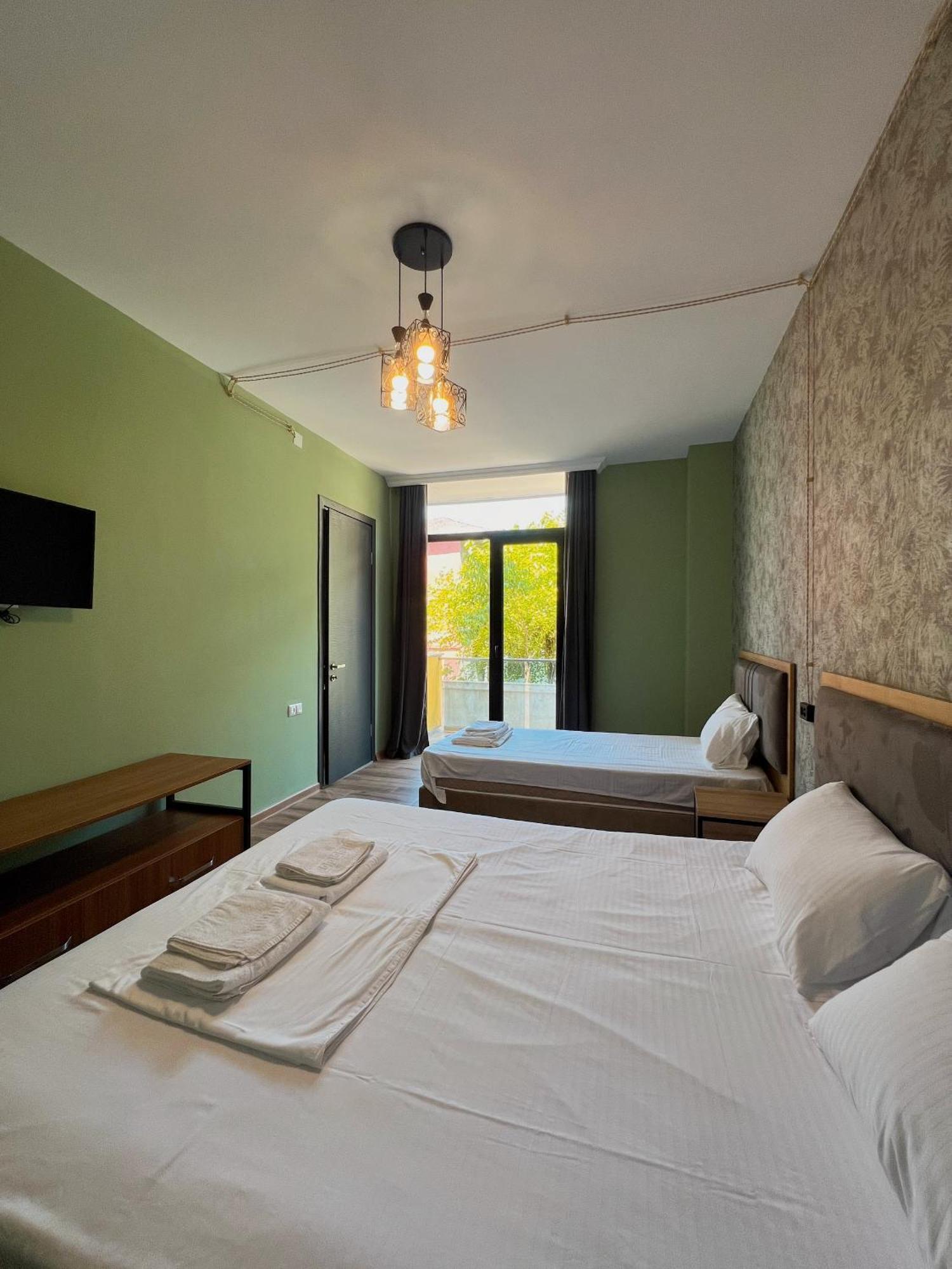 Casa Del Mar Hotell Kvariati Eksteriør bilde