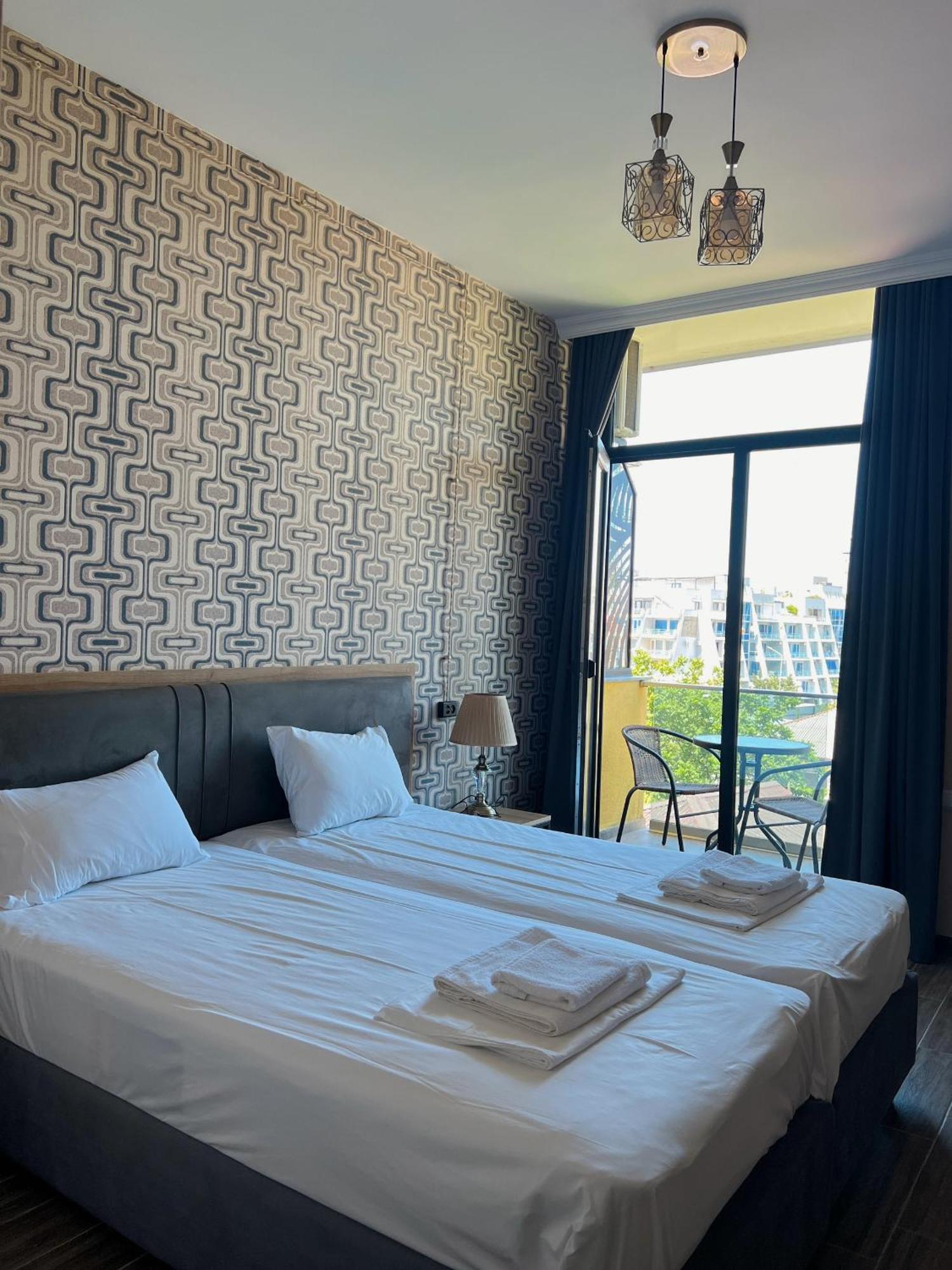 Casa Del Mar Hotell Kvariati Eksteriør bilde