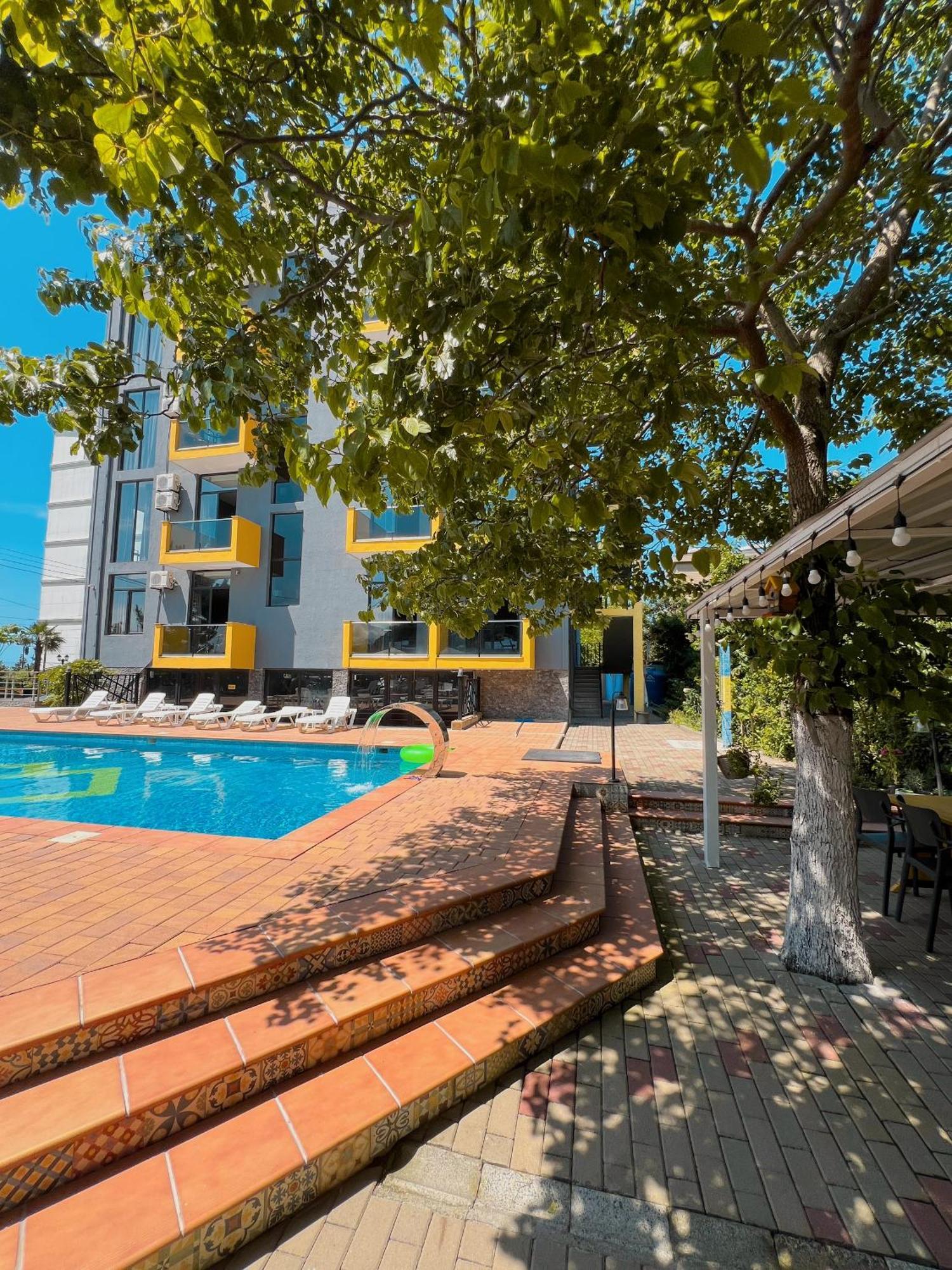 Casa Del Mar Hotell Kvariati Eksteriør bilde